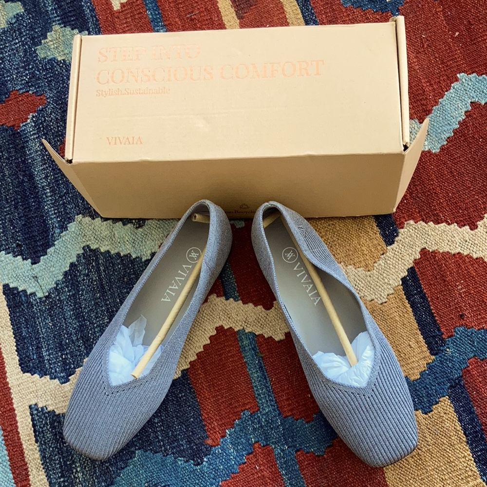 VIVAIA Grey Flats 38 made out of recycled materials. New with box